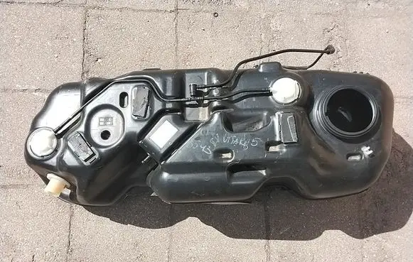 Suzuki Vitara (LY) Fuel tank 8910161M0