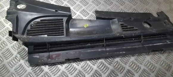 Peugeot 406 Wiper trim 9617839177