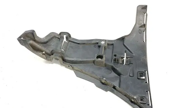 Volvo S60 Front bumper mounting bracket 08693182