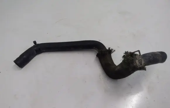 KIA Carens I Engine coolant pipe/hose