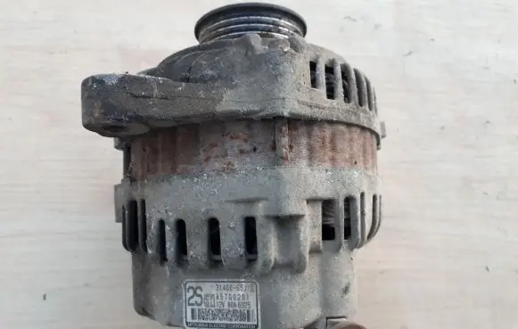 Suzuki Grand Vitara II Generator/alternator 3140065J10