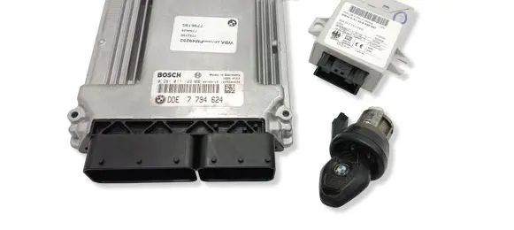 BMW 3 E46 Engine ECU kit and lock set 61356905667 6905667 0281011122