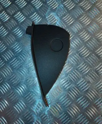 BMW 1 E81 E87 Dashboard side end trim 9124919 11242010 07471