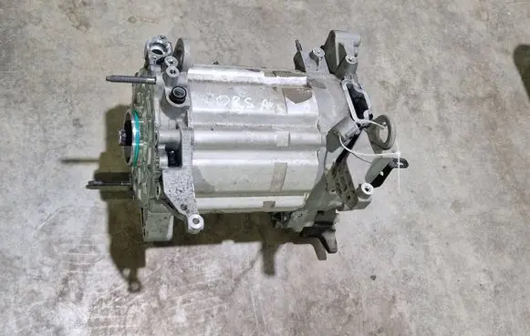 Opel Corsa F Electric car motor 5007303 105TCC ZK01