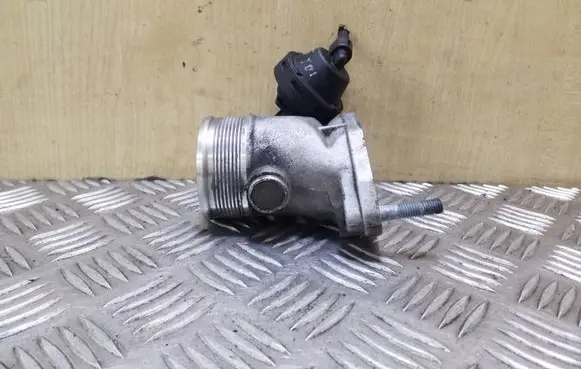 Audi A4 S4 B6 8E 8H Throttle valve 8E0145950C