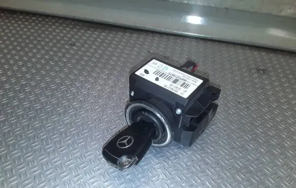 Mercedes-Benz B W245 Ignition lock 1695452108