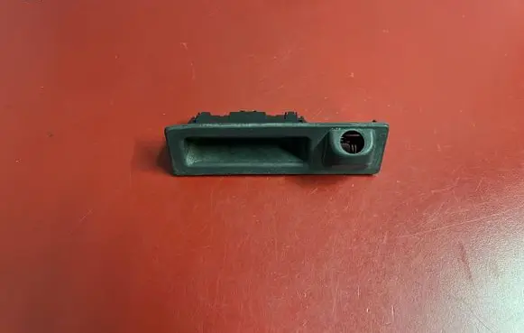 BMW X1 F48 F49 Tailgate handle with camera 7463163