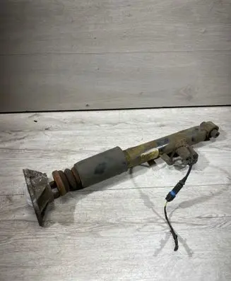 BMW 4 F32 F33 Rear shock absorber/damper 6864761 F321018VX