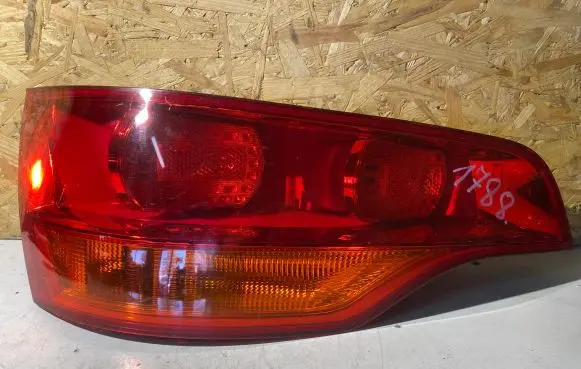 Audi Q7 4L Rear/tail lights