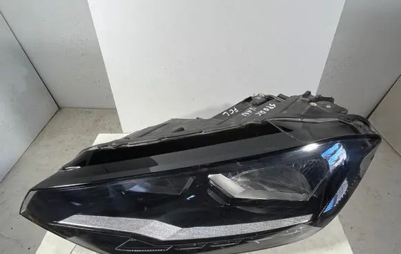 Volkswagen Golf Sportsvan Headlight/headlamp 517941005D 90111501