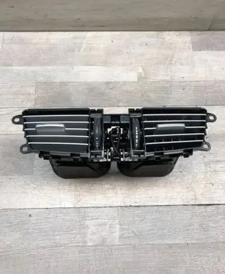 Mercedes-Benz E W212 Dash center air vent grill A2128302554 06825001