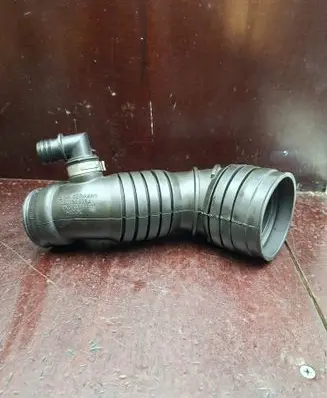 Audi A6 S6 C5 4B Turbo air intake inlet pipe/hose 4B0129627A PX04164681