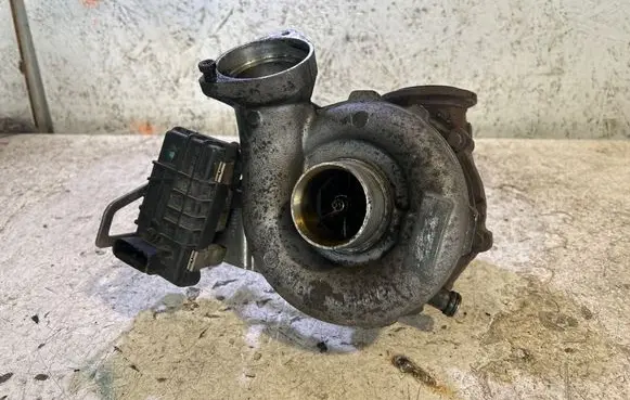 BMW 5 E60 E61 Turbo 7794259014