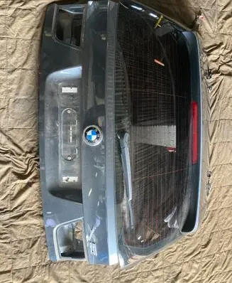 Tailgate/trunk/boot lid
