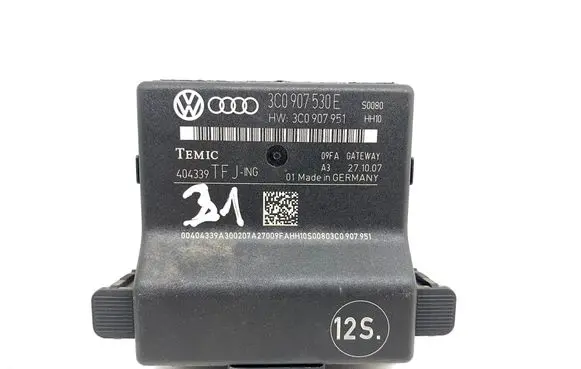 Volkswagen PASSAT B6 Gateway control module 3C0907530E