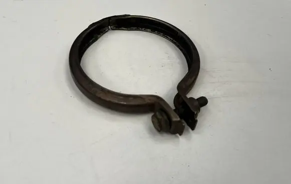 BMW 3 E90 E91 Muffler pipe connector clamp 7553602