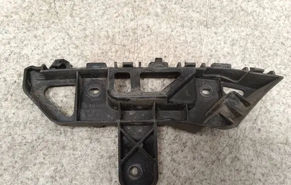 Volkswagen Touran II Front bumper mounting bracket 15922 15022 1T0807183C