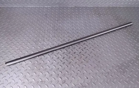 Mercedes-Benz CL C215 Front door glass trim molding A2156900180 2156900180