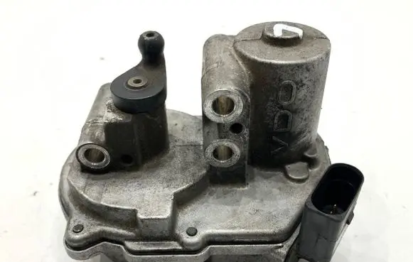 Audi A6 S6 C6 4F Intake manifold valve actuator/motor 059129086