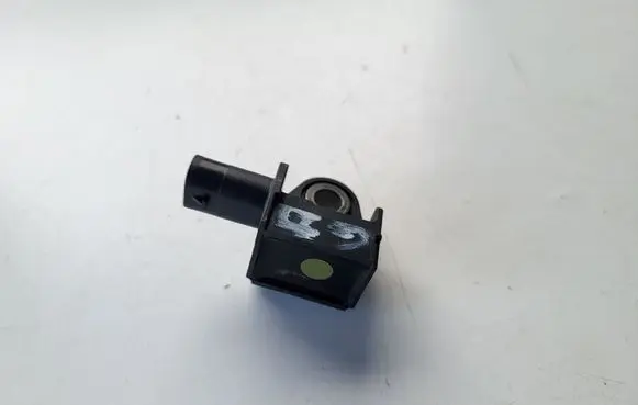 Skoda Superb B8 (3V) Airbag deployment crash/impact sensor