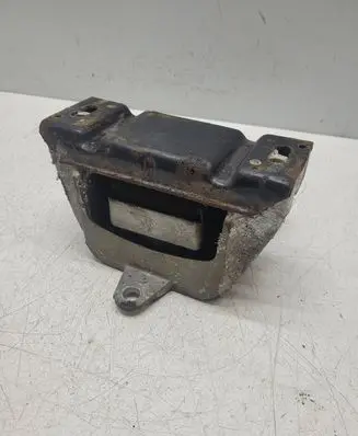 Seat Toledo II (1M) Engine mount bracket