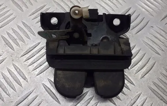 Audi A6 S6 C5 4B Tailgate exterior lock 4B9827505