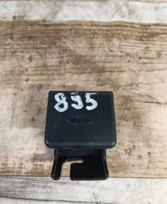 Engine bonnet (hood) release handle