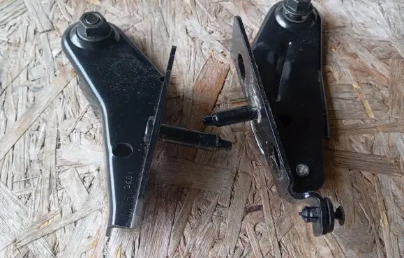 Renault Laguna II Seat back rest lock catch 0681 8962