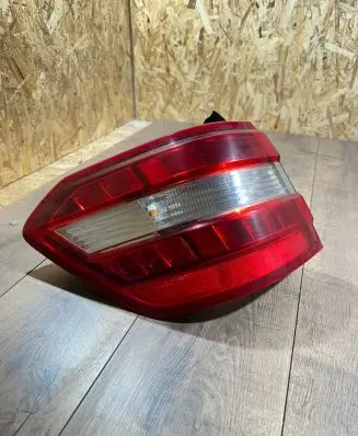 Mercedes-Benz E W212 Rear/tail lights A2129066801