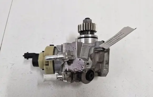 Renault Trafic III (X82) Fuel injection high pressure pump