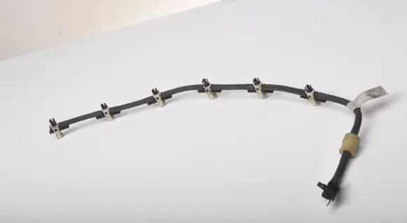 Land Rover Defender Fuel return line/hose K6D3-9K022-AA