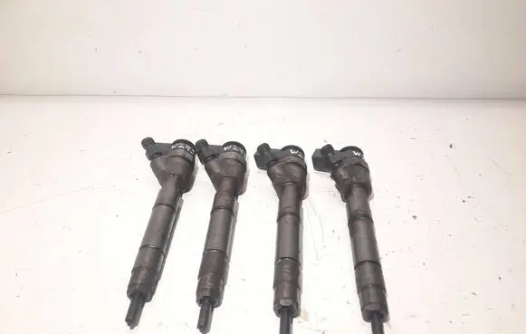 Mercedes-Benz B W245 Fuel injectors set A6400700781