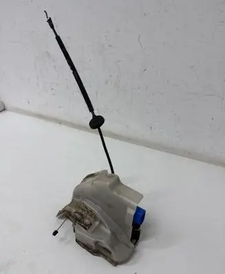 Volkswagen Jetta V Front door lock 3D1937016 290605