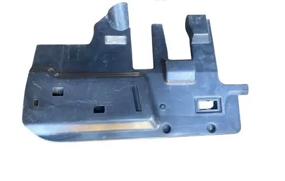 Volkswagen Touareg I Dashboard lower bottom trim panel 7L6815173J