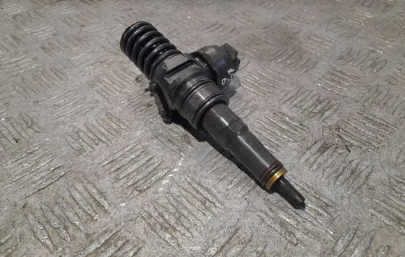 Volkswagen Sharan Fuel injector 038130073BP 0414720314