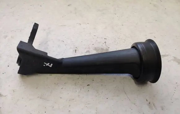 Volkswagen Transporter - Caravelle T4 Oil fill pipe 074115308E