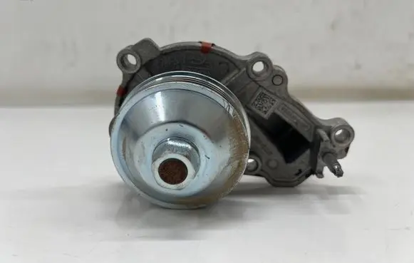 Peugeot 3008 III Water pump 9837813980