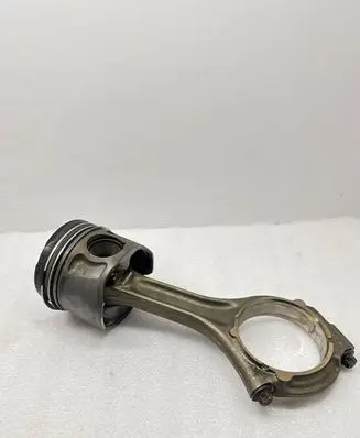 Jeep Grand Cherokee Piston with connecting rod 2017G