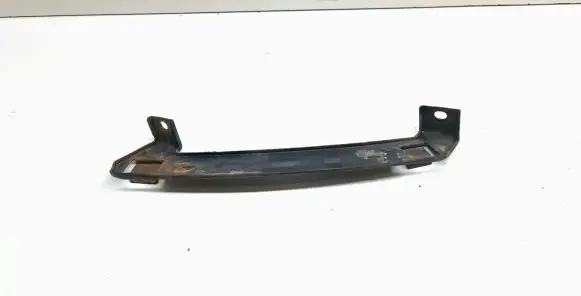 Hyundai Santa Fe Fender mounting bracket
