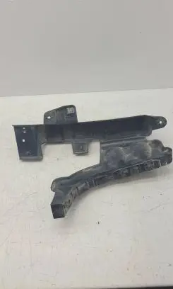 Chrysler Pacifica Rear bumper mounting bracket 68229239AD