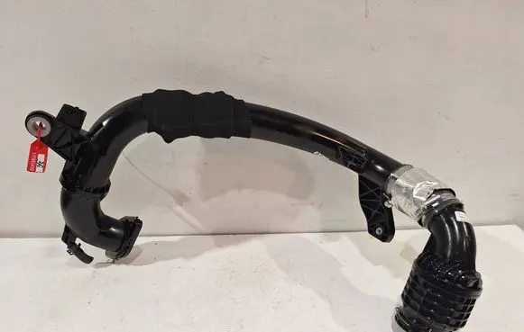 Renault Trafic III (X82) Intercooler hose/pipe 144605770R