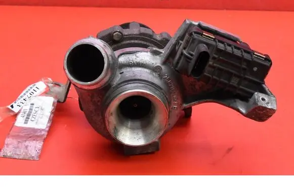 BMW 1 E82 E88 Turbo system vacuum part 7800594C