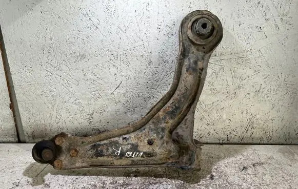 Mercedes-Benz Vito Viano W639 Front lower control arm/wishbone