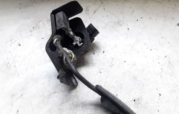 Toyota Avensis T250 Accelerator throttle pedal