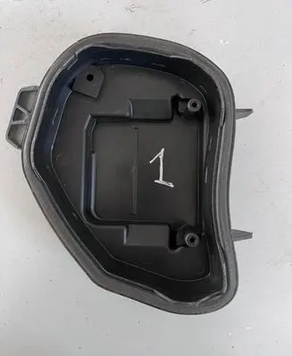 Volkswagen Touran I Headlight/headlamp dust cover 1305239235