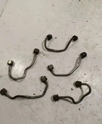 Renault Megane III Fuel injector supply line/pipe 