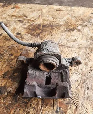 KIA Sorento Rear brake caliper