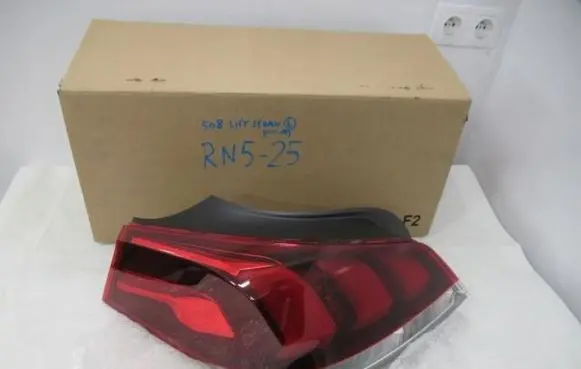 Peugeot 508 Rear/tail lights 9807242780