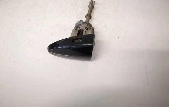 Lexus IS 220D-250-350 Front door lock (next to the handle)