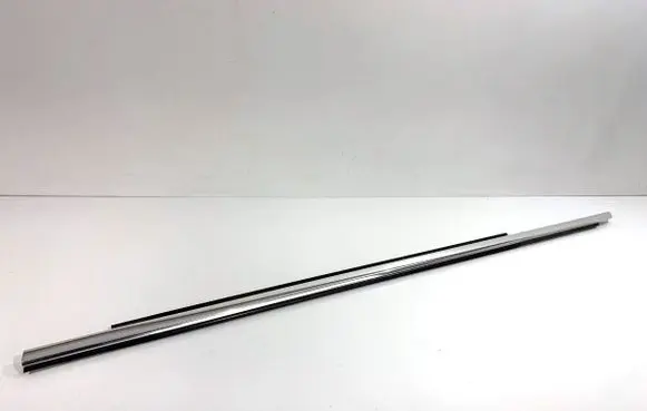 Audi Q5 SQ5 Front door windshield rail 8R0853283